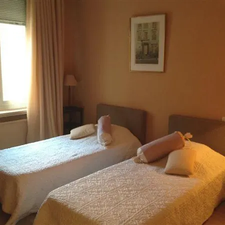 アジャンス Aici グレイ ダルビオン アパート カンヌ