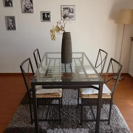 アジャンス Aici グレイ ダルビオン アパート *