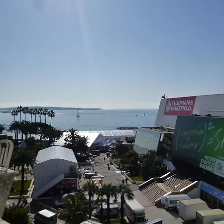 アジャンス Aici グレイ ダルビオン アパート *