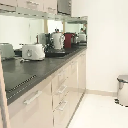 アジャンス Aici グレイ ダルビオン アパート