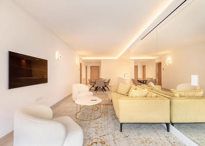 Agence Aici - Gray D'albion Cannes