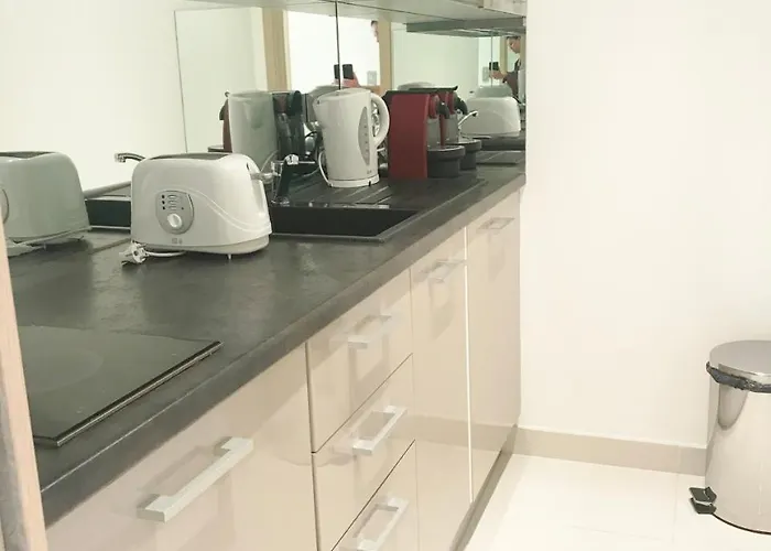 Agence Aici - Gray D'albion Lägenhet